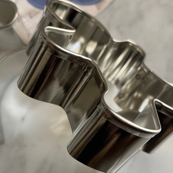 NWOT Ann Clark Cookie Cutters Gingerbread 3 pc set - Picture 2 of 5